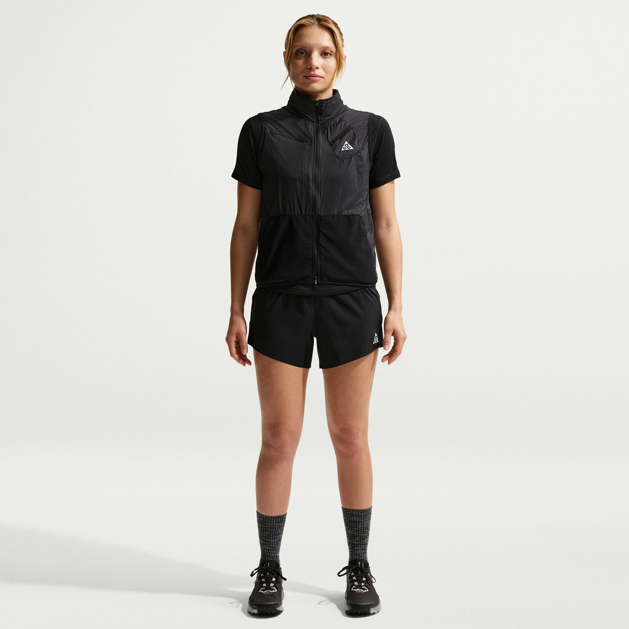 Nike Dri-FIT Mid-Rise Brief-Lined Trail Kadın Siyah Koşu Şort